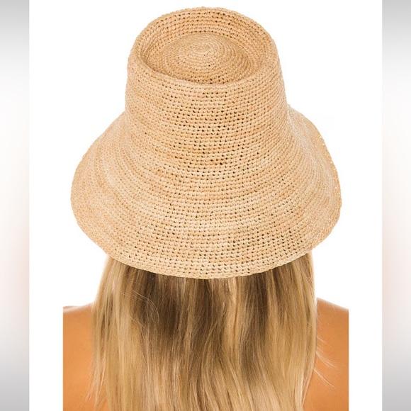 new Janessa Leone Felix packable straw raffia bucket sun hat in natural tan - Picture 3 of 9